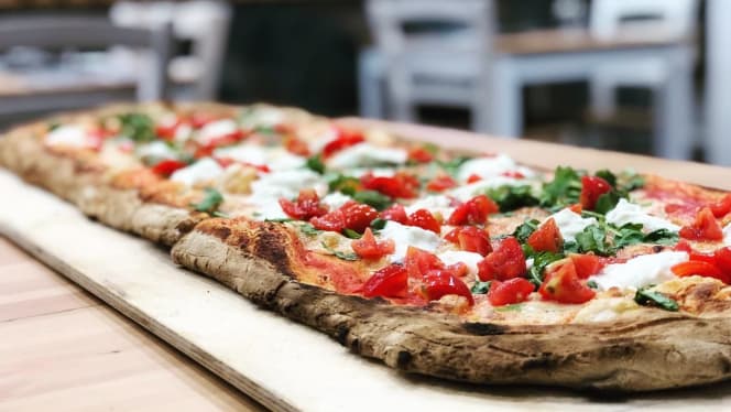 Pizzeria Il Miracolo 2 - 3