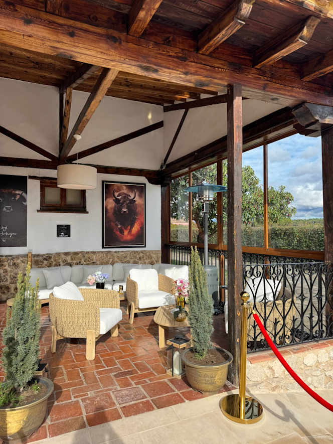 Los Rastrojos Grill - 8