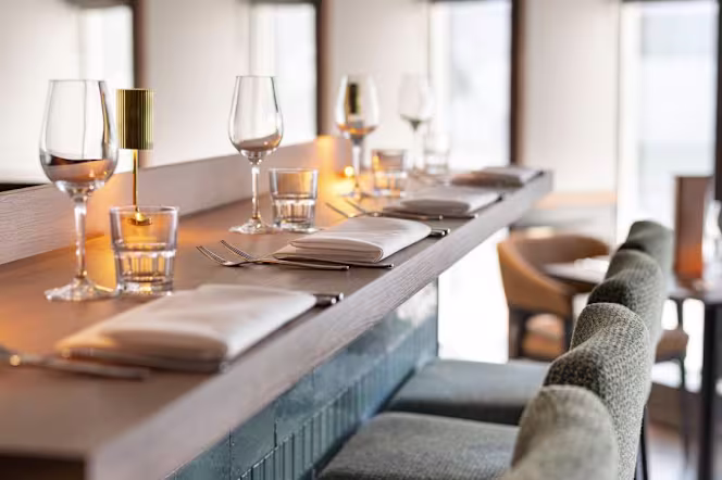 SALT Coastal Bistro & Bar (Europa Hotel) - 3