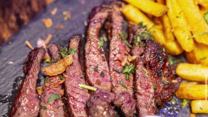 Aladdin's Shisha Lounge - 3