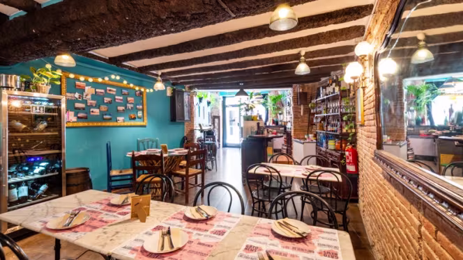 Mucho Cielo y Mucho Mar - 3