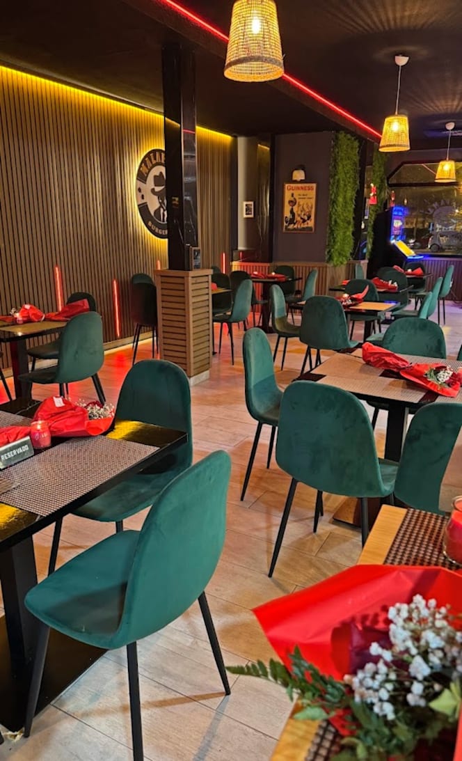 Malafama Burger Pub - 9