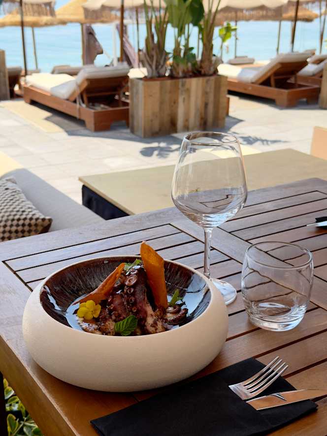 Movida Beach Club - 2