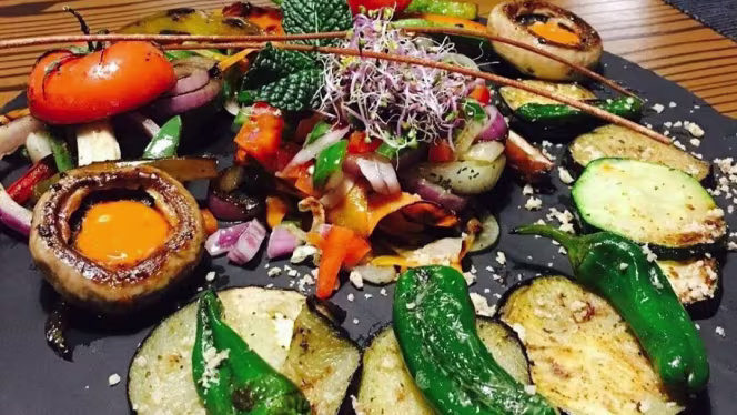 Fins Tapas & Cocktails - 7