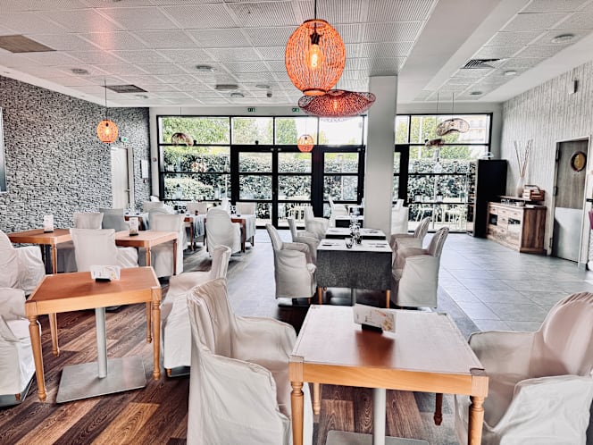 Restaurant le Double V - Hôtel Best Western - 0