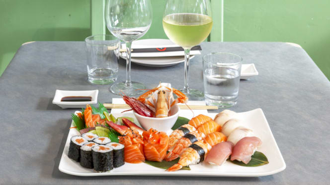 Light Sushi Restaurant - 4