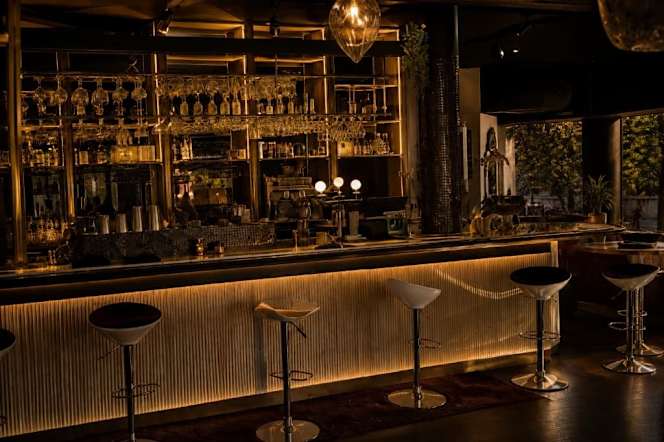 Riva Bistro - 6