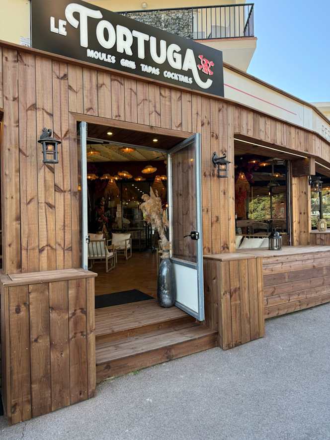 Le Tortuga - 2