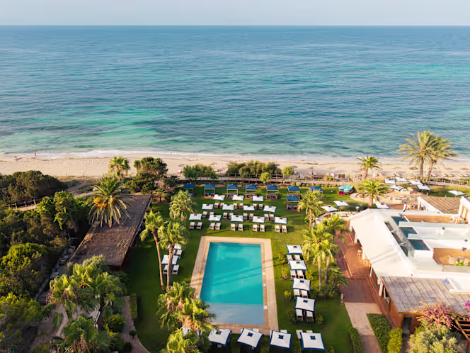 Gecko Beach Club - 9