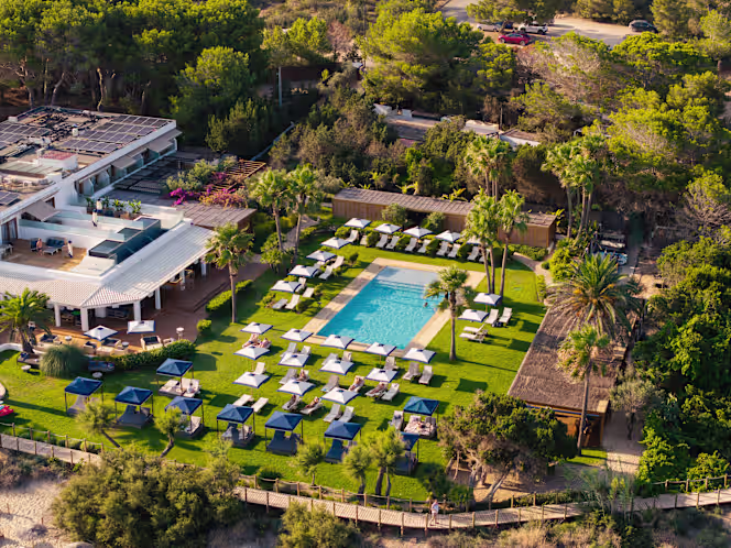 Gecko Beach Club - 5