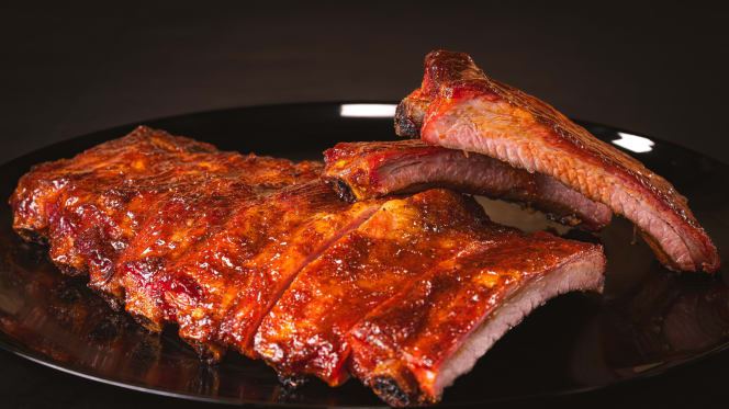 Smokin' Hot Barbecue - Smokehouse - 0