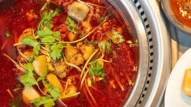 Hotto Potto 壹玖老火锅 - 0