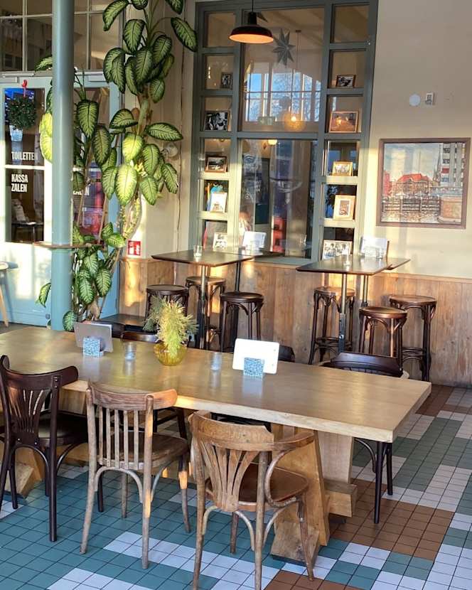 Cafe Fabriek - 6
