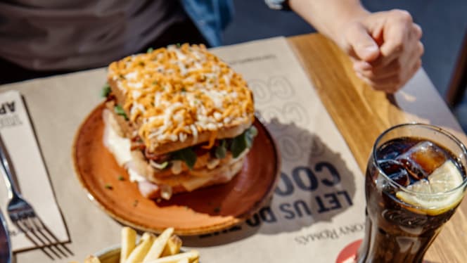 Tony Roma's - Sevilla - 8