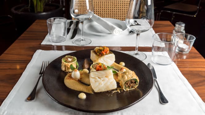 Flow Restaurant & Bar - 3