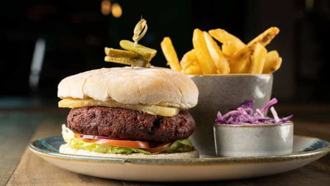 Calico Bar & Eatery - 5