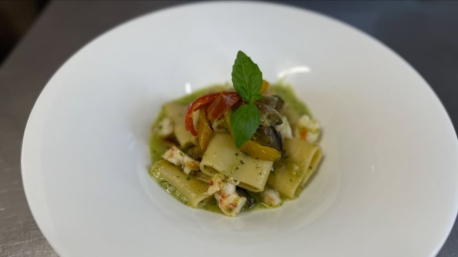 Garden Restaurant - 1