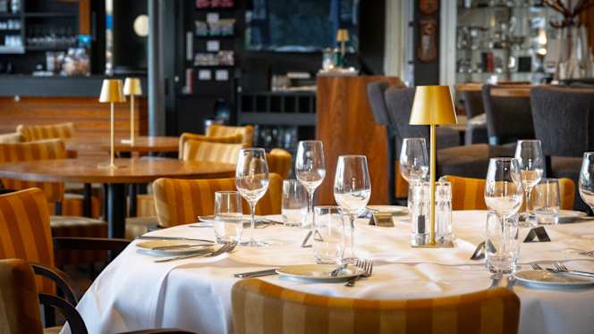 Bistro De Jockey Club - 7