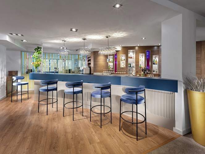 Signature Restaurant at Clarion Café - 2