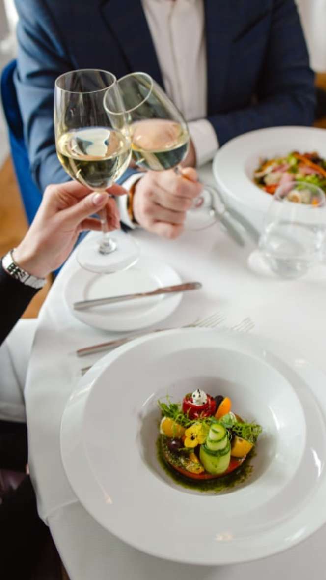 Monty Restaurant - 5