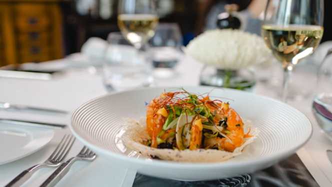 Monty Restaurant - 4