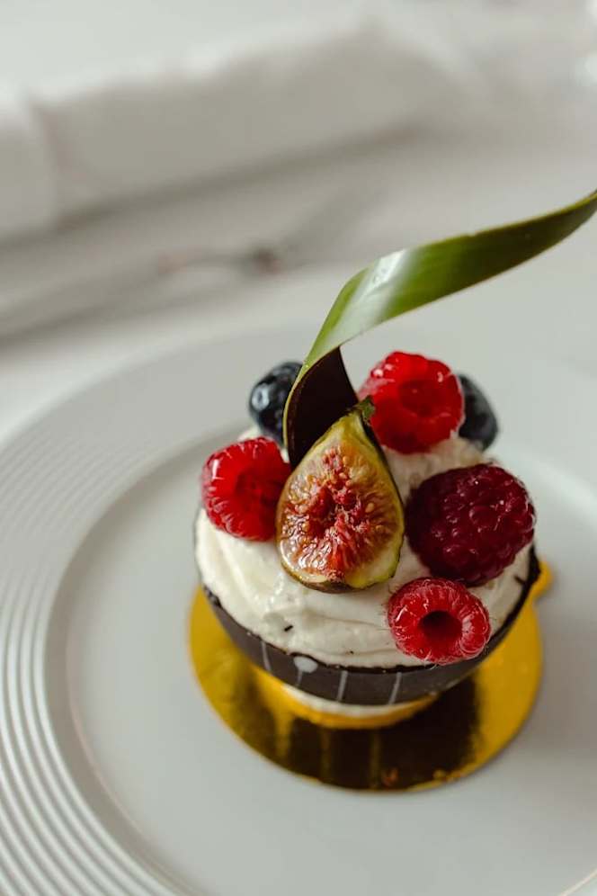 Monty Restaurant - 9