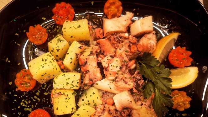 GOLD loungebar & food - 5