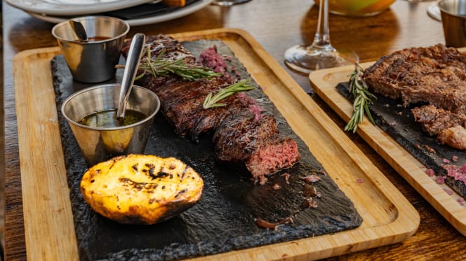 Típico Asador Argentino - 9