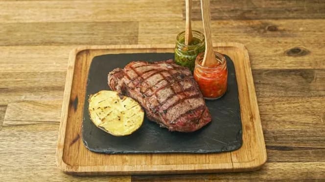 Típico Asador Argentino - 7