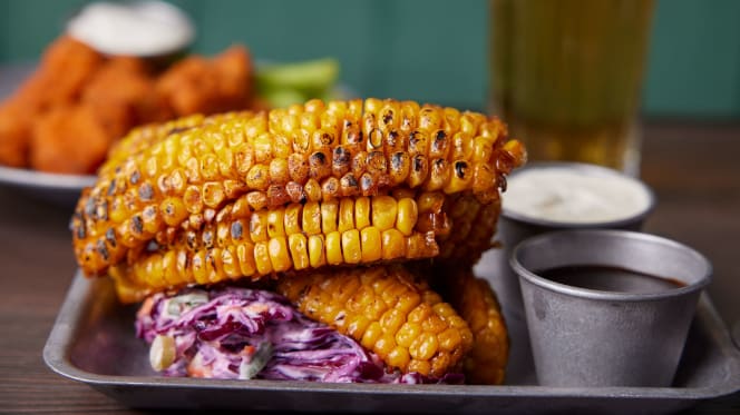 Aviator Sports Bar & Restaurant - 8