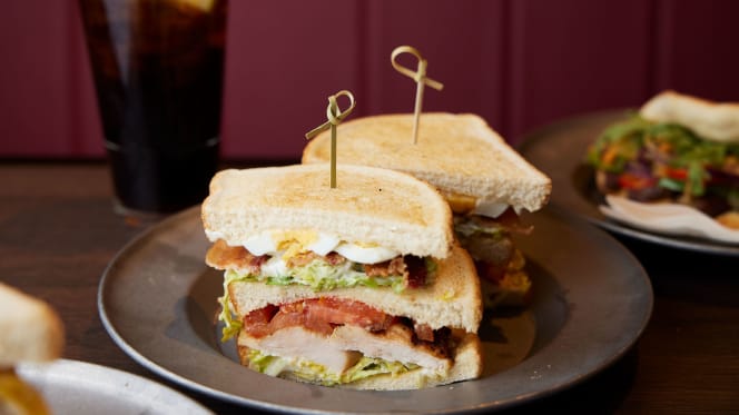 Aviator Sports Bar & Restaurant - 5