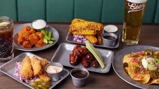 Aviator Sports Bar & Restaurant - 4