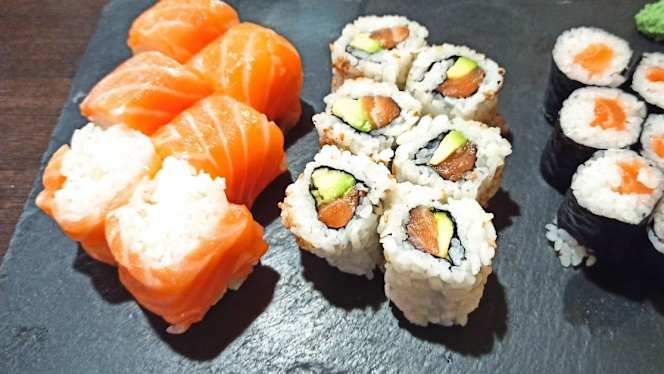 Sushi Resto - 7