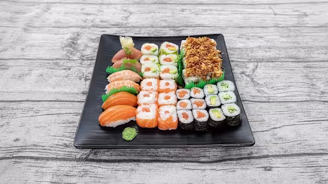 J10 Sushi & Poke Bowl - Restaurant - Paris
