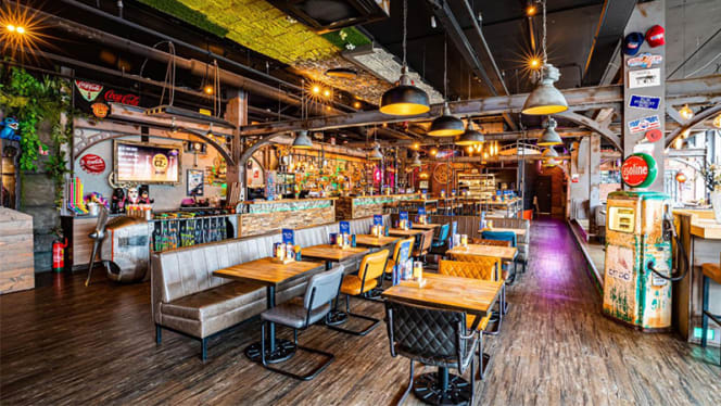 Hollywood cafe Rotterdam - 0