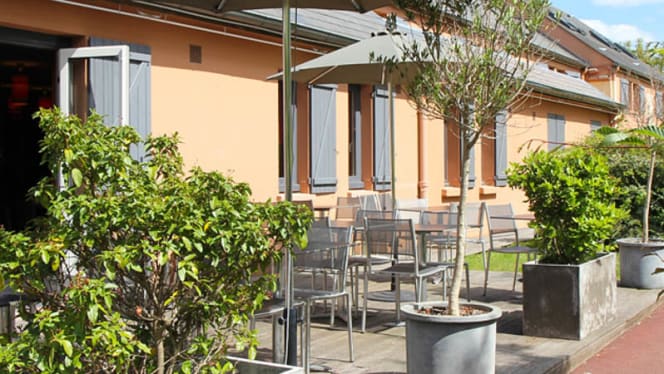 Best Western The Hotel Versailles Buc - Buc - 9