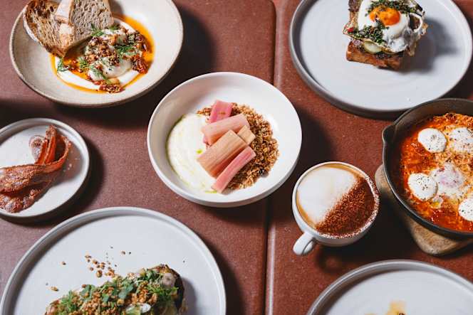 Ara Restaurant - 7