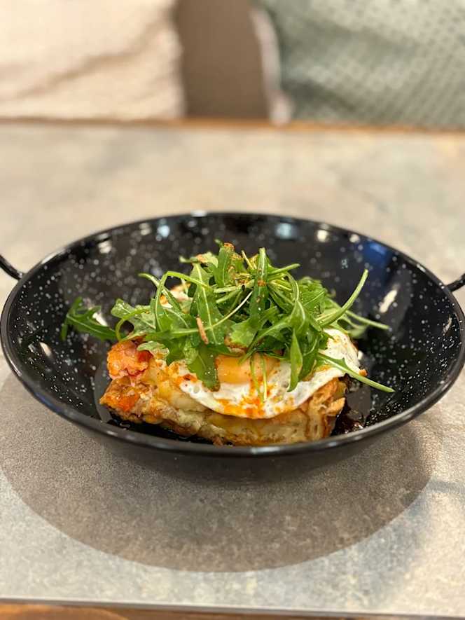 Bistró by The Little Big Café - 8