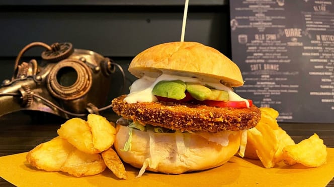 Squisio Cocktails & Burgers - 1