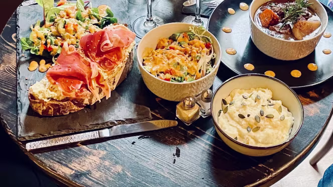 Hôtel de la Loire (Bistrot de Marinette) - 2