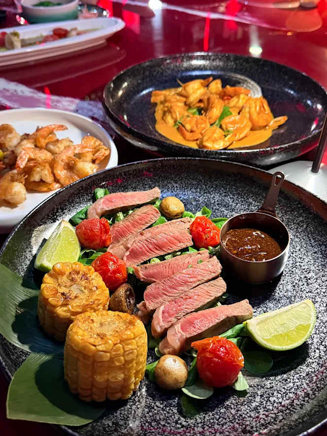 Mikaku Asian Restaurant&Louge - 3