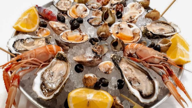 Pesce Crudo e Plateau Royal by Ristorante San Pietro Milano - 7