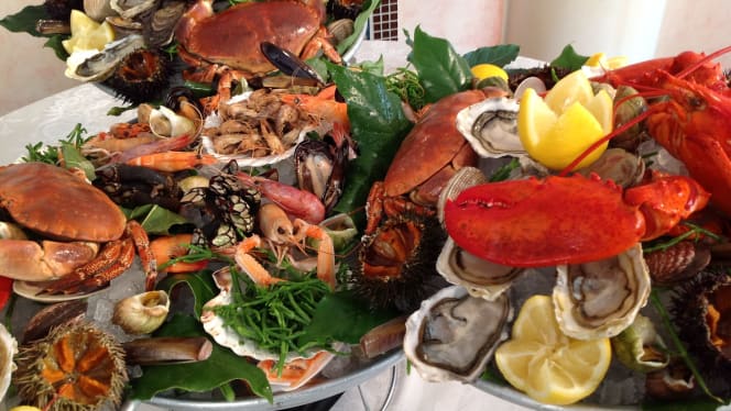 Pesce Crudo e Plateau Royal by Ristorante San Pietro Milano - 9