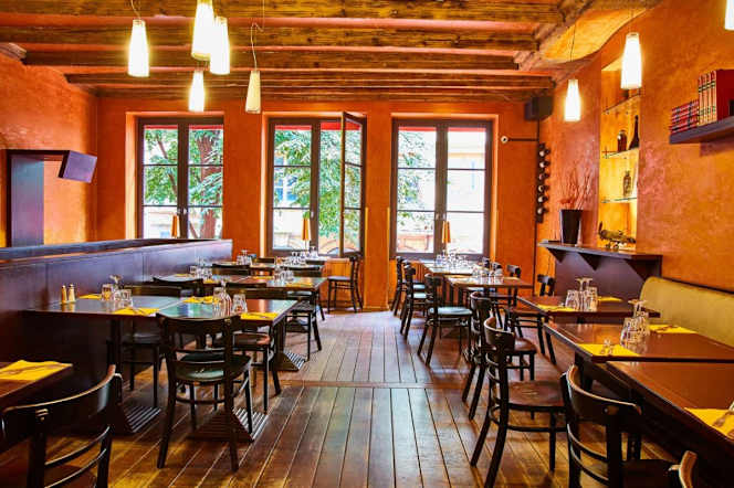 Giovany's - Restaurant Italien & Pizzeria - Vieux Lyon - Restaurant - Lyon