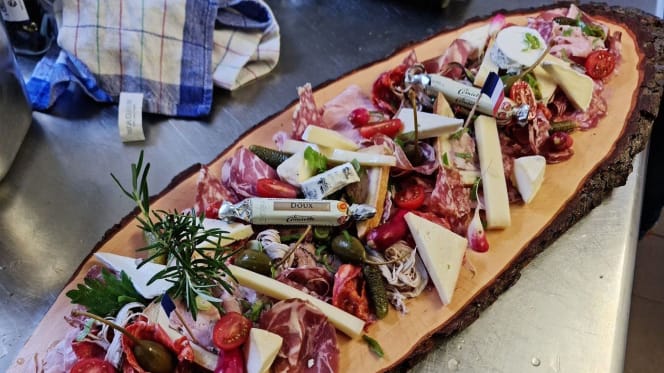 The Rooster French Gastro Pub - 5