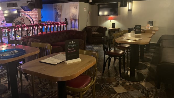 The Rooster French Gastro Pub - 8