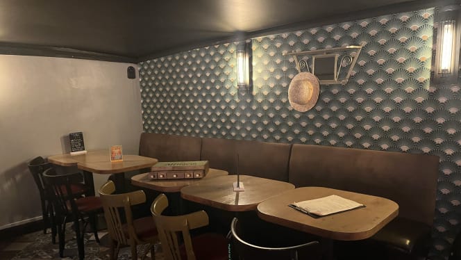 The Rooster French Gastro Pub - 7