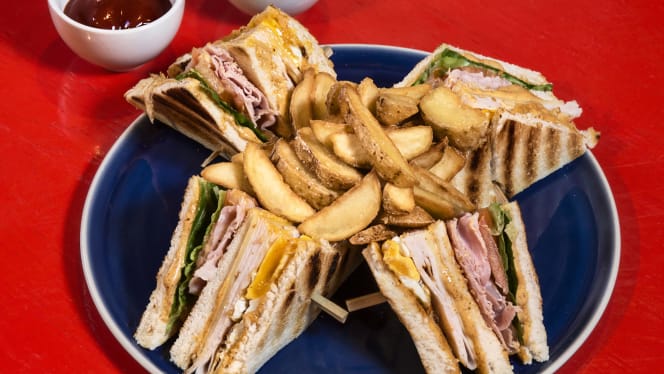 Combo Lounge Restaurant - 8