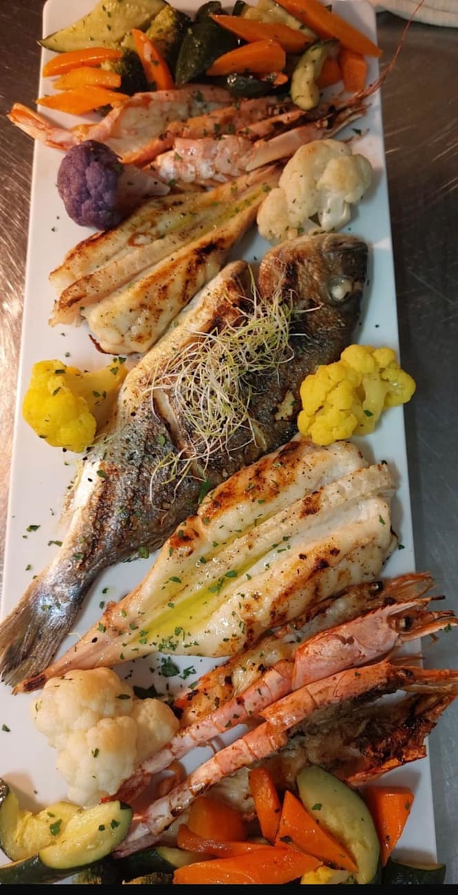 Combo Lounge Restaurant - 3