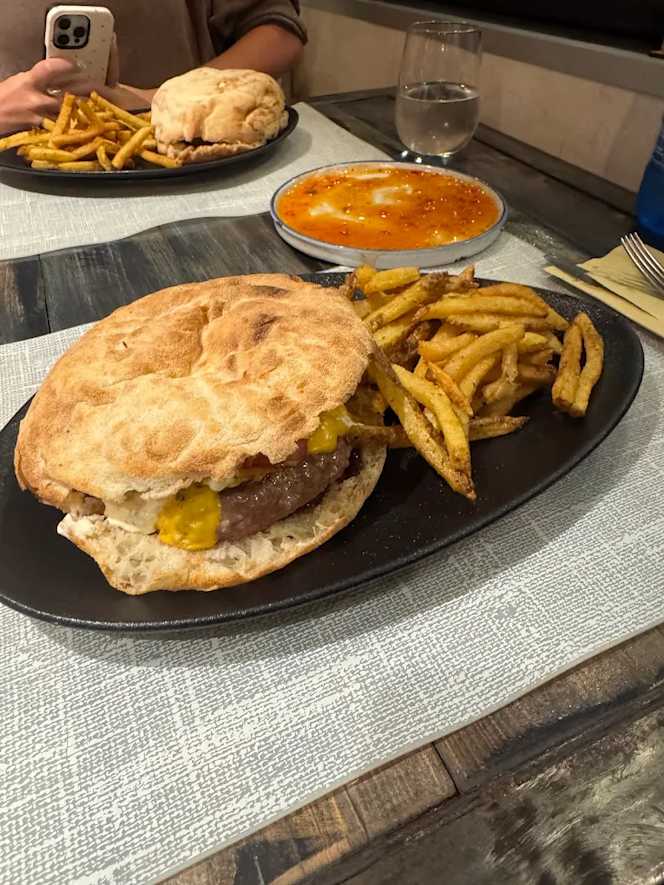 Rare Greek Restaurant Santorini - 2
